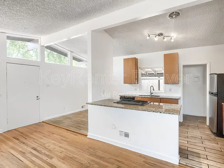1907 S Vrain St — Photo 3