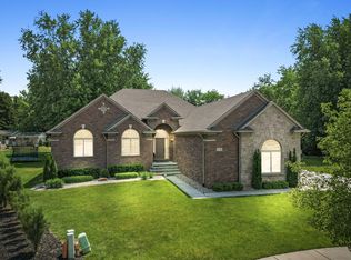 11140 Lisa Ln, Shelby Township, MI 48316