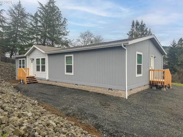 252 NE 3rd St, Oakland, OR 97462