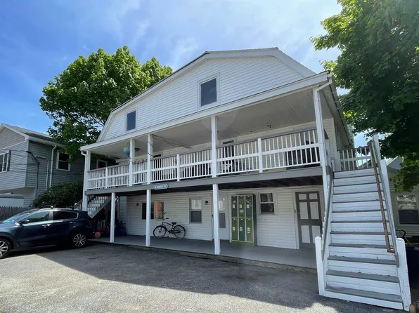 26 Thorwald Avenue, Hampton, NH 03842