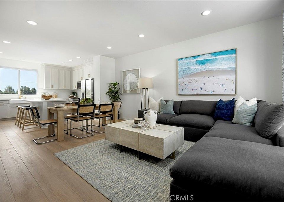 1st image of 5816 Linden Ave #2