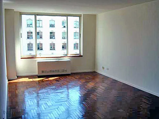 Rented by Boulevard Residentials | media 10