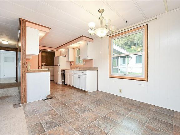 4th image of 152 Sheffield Dr