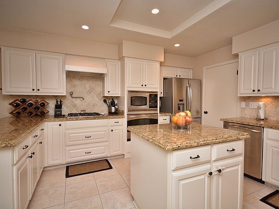 Gas range & pot filler