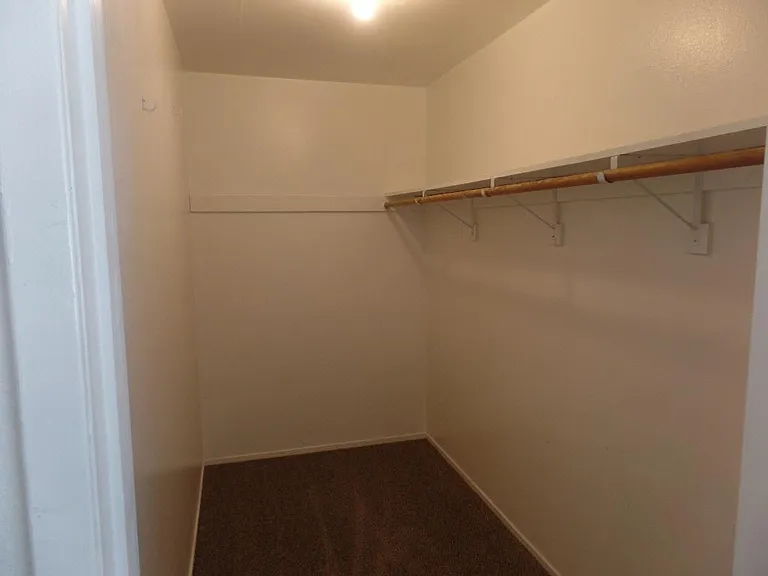 626 W Coso Ave — Photo 11