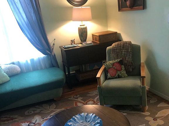 5th image of 216 Bay St Floor 2