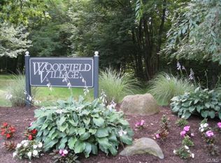 120 Roberton Xing, Fairfield, CT 06825