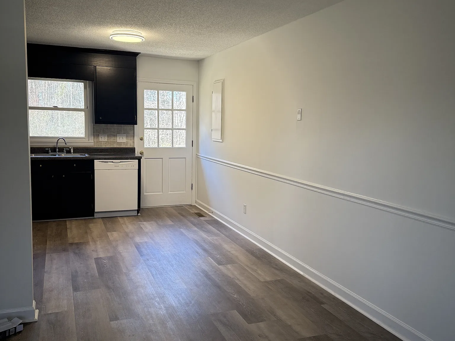 3420 Becks Church Road - Unit B — Photo 2