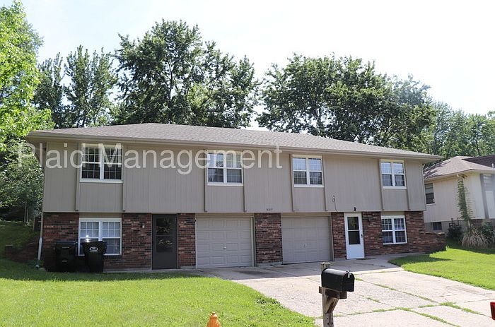 1st image of 16609 E 28th Pl