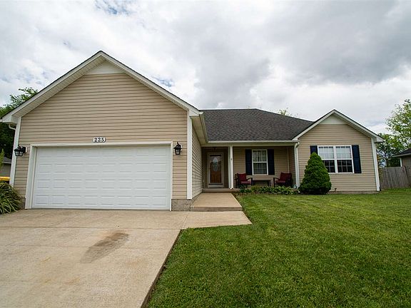 2nd image of 225 Red Elm Ln