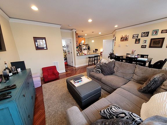 5th image of 4169-4175 W Cullom Ave #4175-1