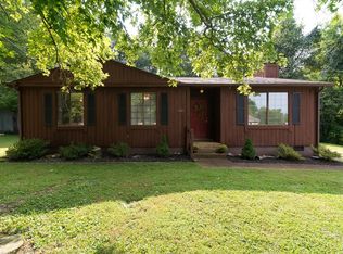 3325 White Pine Dr, Nashville, TN 37214