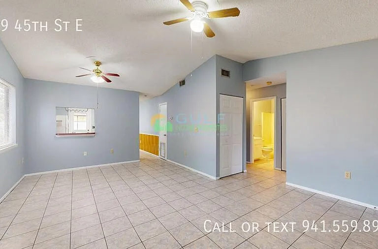 709 45th St E — Photo 3