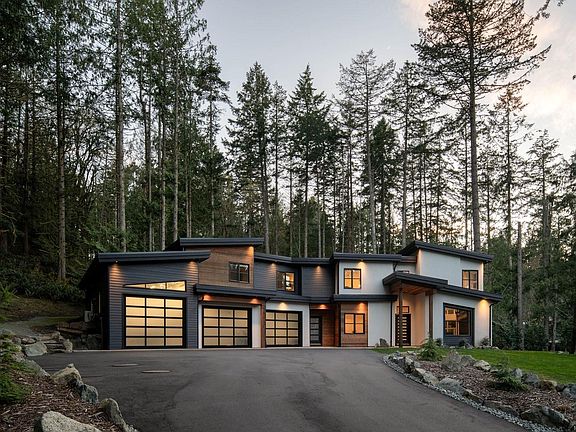 2nd image of 1535 Eagle Way