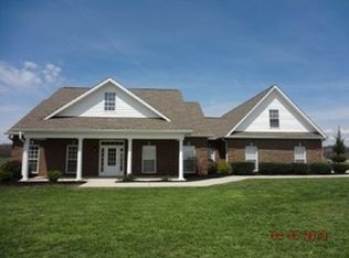 150 Southern Hills Dr, Madisonville, TN 37354