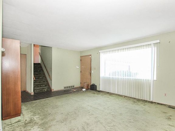 4th image of 6553 Glenallen Ave