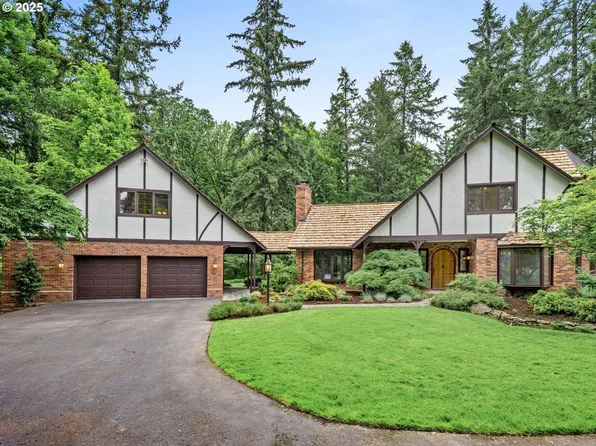 24825 SW Daniel Rd, Beaverton, OR 97078