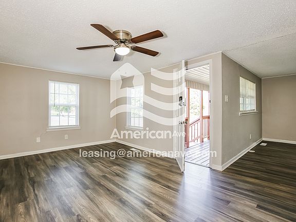 3-Living Room