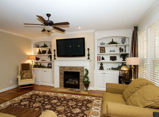 2612 Silver Bend Dr, Apex, NC 27539