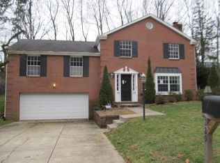 229 Thornberry Dr, Churchill, PA 15235