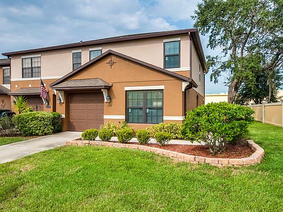2nd image of 2110 Windsor Lake Cir