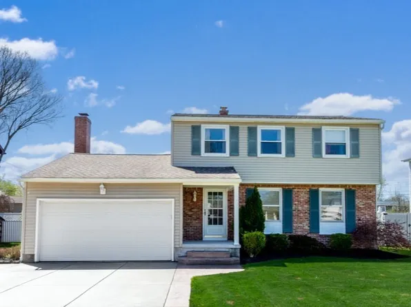 1104 Sheree Dr, Grand Island, NY 14072