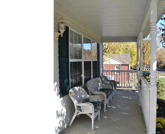 5th image of 632 E Earl Ave