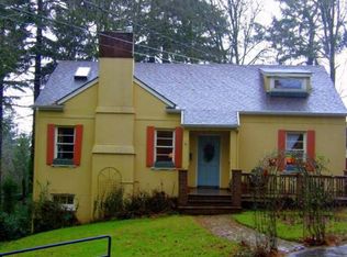 3576 SW Mount Adams Dr, Portland, OR 97239