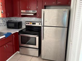 2826 Van Buren St APT 18, Hollywood, FL 33020