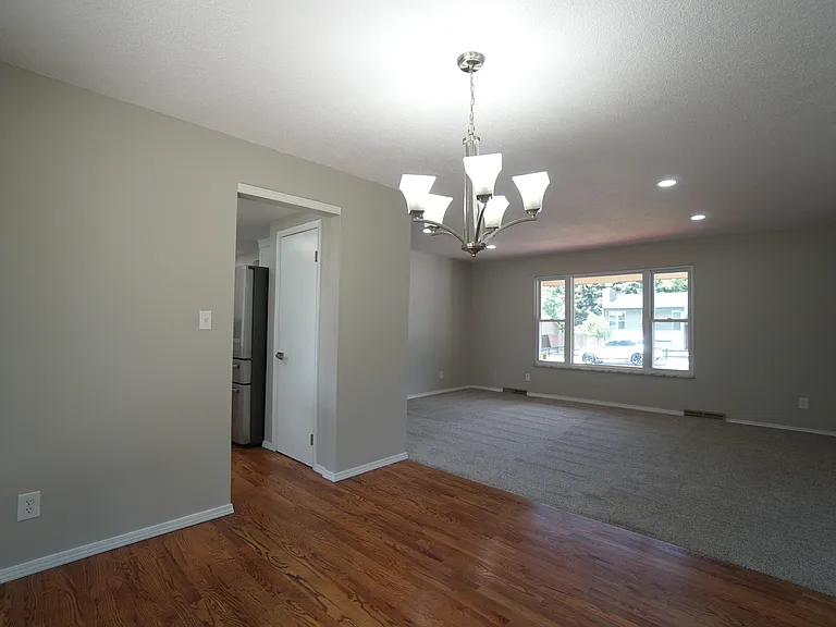 5007 Alta Loma Rd — Photo 7