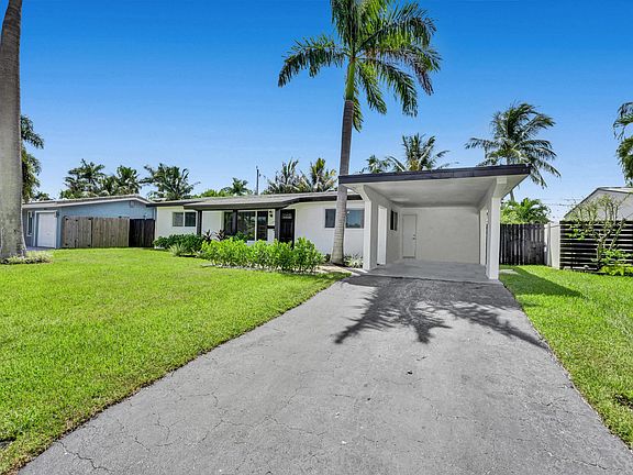 4th image of 812 SE 16th Pl
