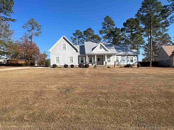 4th image of 30 Stillwater Ln