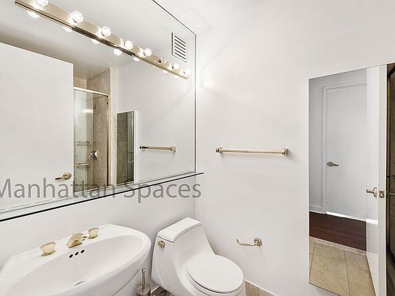 4th image of 1965 Broadway APT 17G