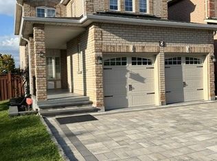 2 Nessie St, Markham, ON L3S 4J1