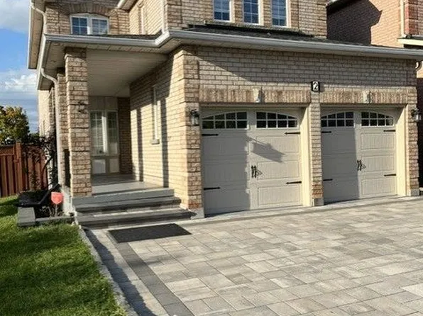 2 Nessie St, Markham, ON L3S 4J1
