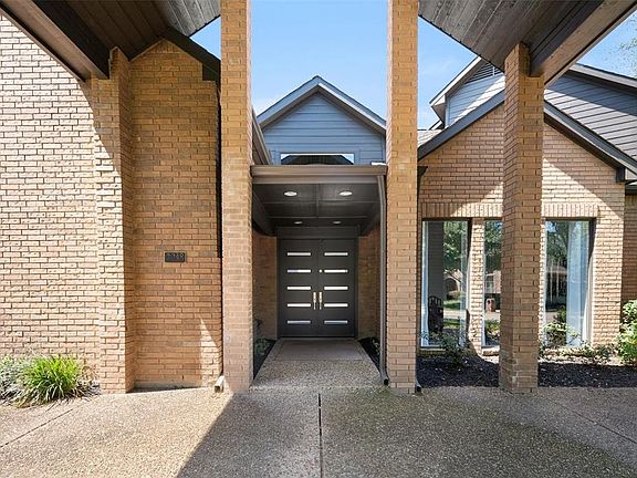 3rd image of 3248 Breton Dr