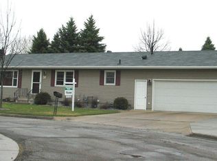 1602 Dellwood Ct, Grand Forks, ND 58201