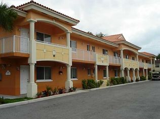 2305 Pierce St, Hollywood, FL 33020