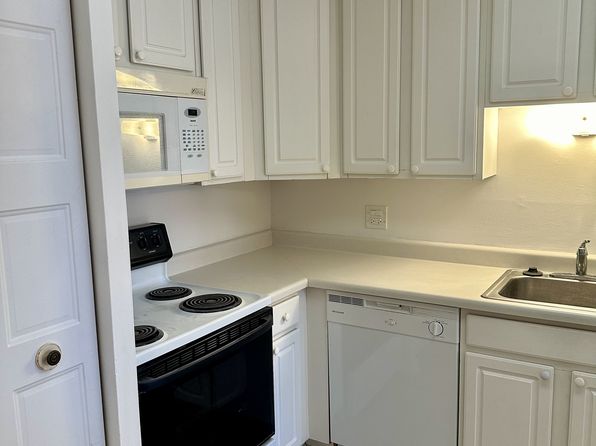 6 Villa Verde Dr UNIT 303