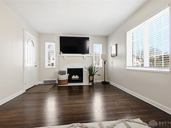 5th image of 452 Orchard Dr