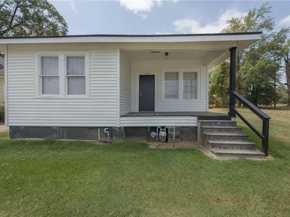 108 Reagan St, Pineville, LA 71360