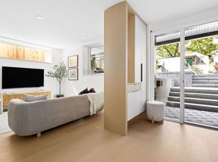 2124 E 8th Ave #2, Vancouver, BC V5N1V5