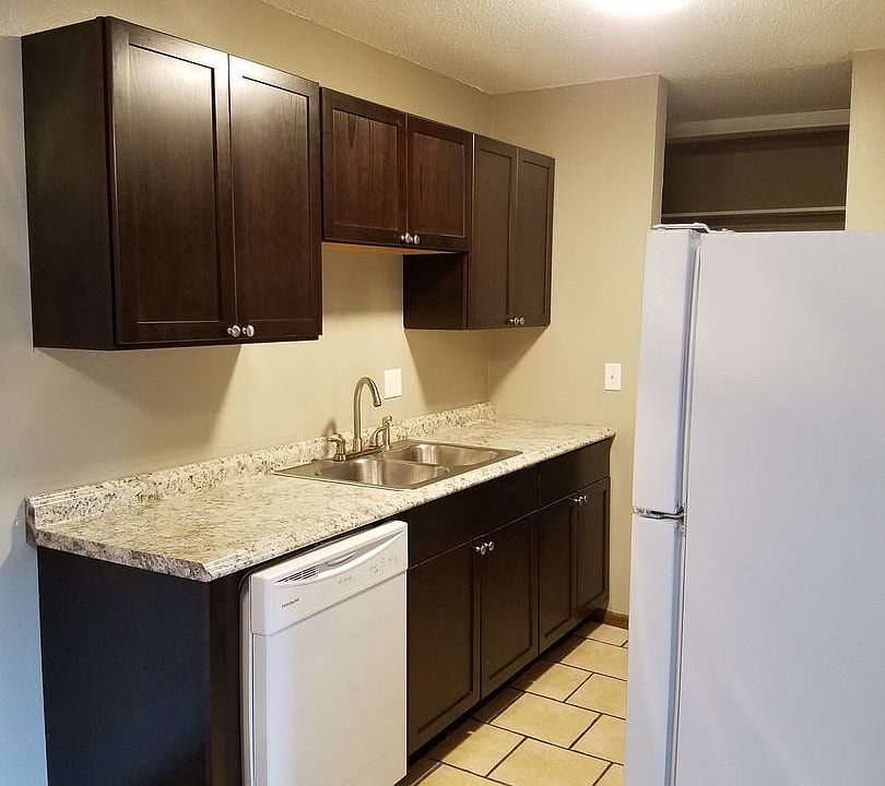 1st image of 7405 123rd St W APT 105