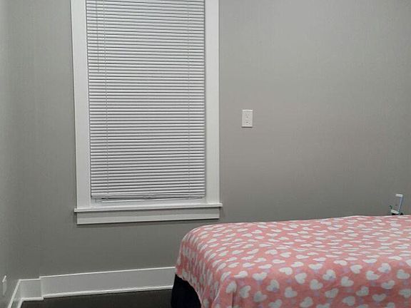 5th image of 920 S Leavitt St #2