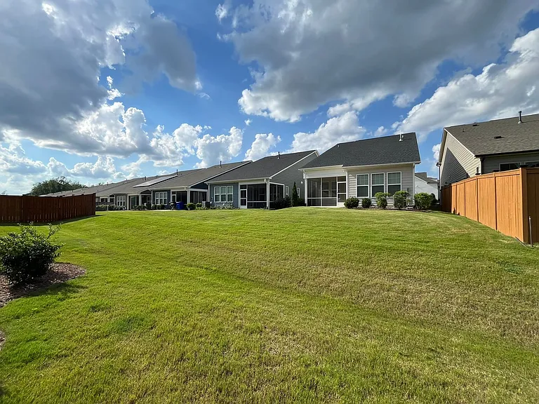 1002 Greatland Rd — Photo 25