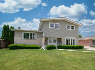 9430 Ozark Ave, Morton Grove, IL 60053