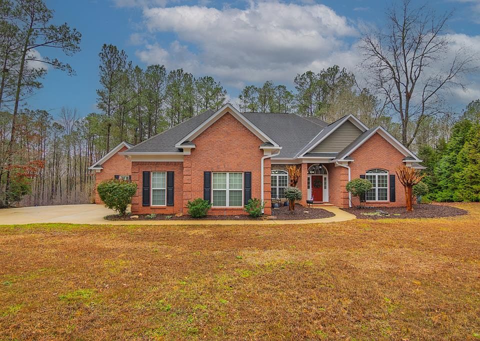 1st image of 202 Winding Lake Dr