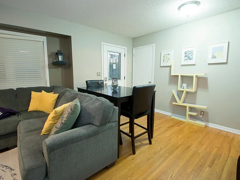 2605 Webster Ave S — Photo 8