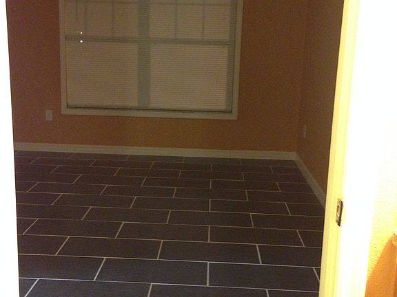 5th image of 130 Melissa Pl