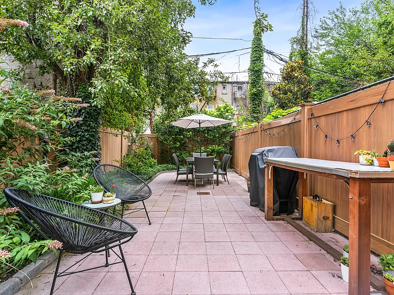 1385 Herkimer St #2 — Photo 12
